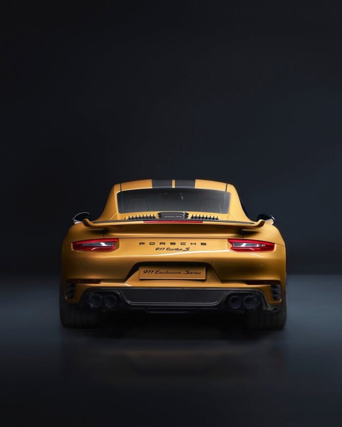 Porsche 911 Turbo S Exclusive Series 991 607PS - Image 5