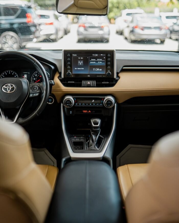 2019 Toyota RAV4 XLE Gasoline - Image 3