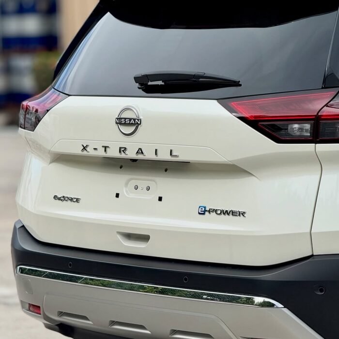 2024 Nissan X-Trail e-POWER Hybrid SUV - Image 2