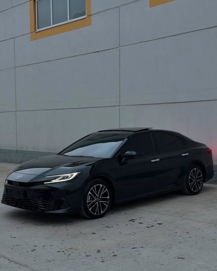 Toyota Camry 2025 for Sale - Image 10