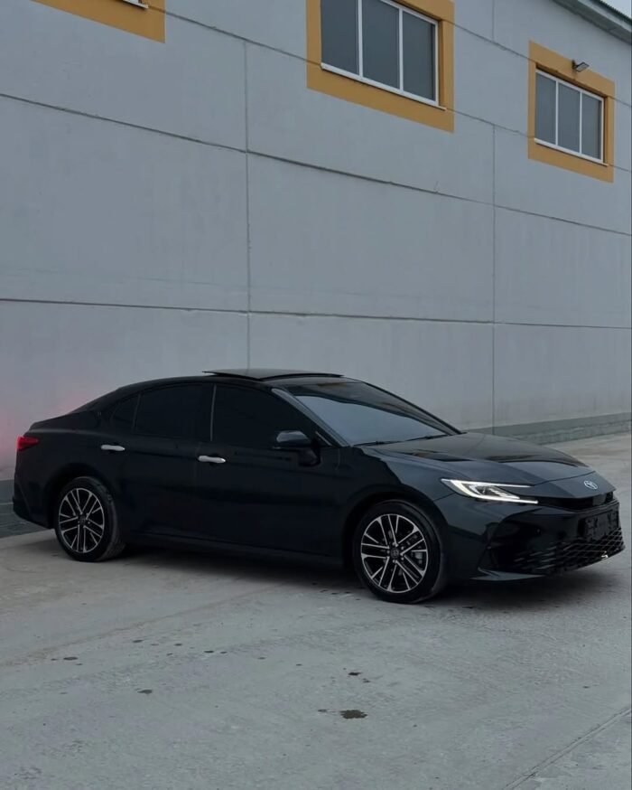 Toyota Camry 2025 for Sale - Image 7