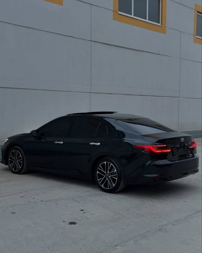 Toyota Camry 2025 for Sale - Image 4
