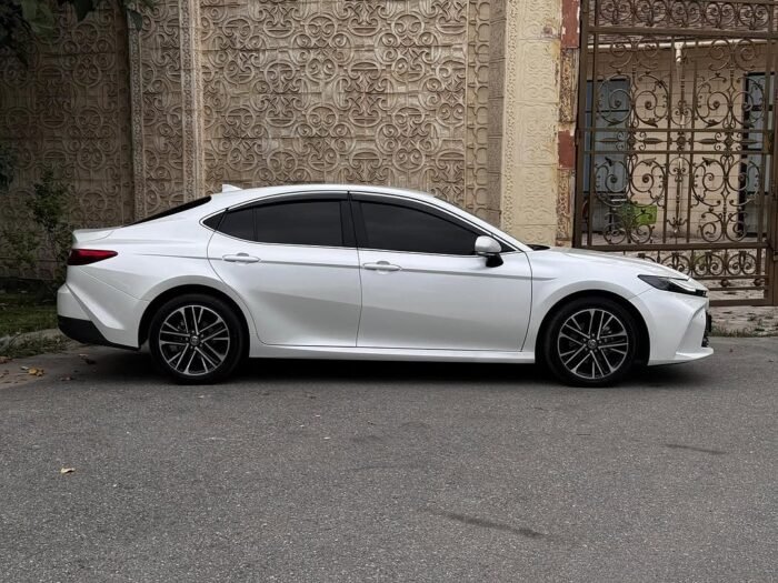 Toyota Camry 80 2024 for Sale - Image 11