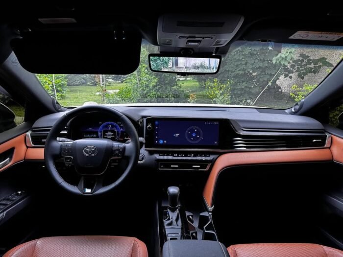 Toyota Camry 80 2024 for Sale - Image 8