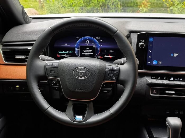 Toyota Camry 80 2024 for Sale - Image 4