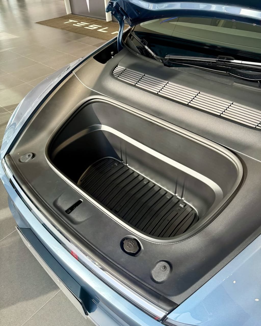 2025 Tesla Model Y for Sale - Image 7
