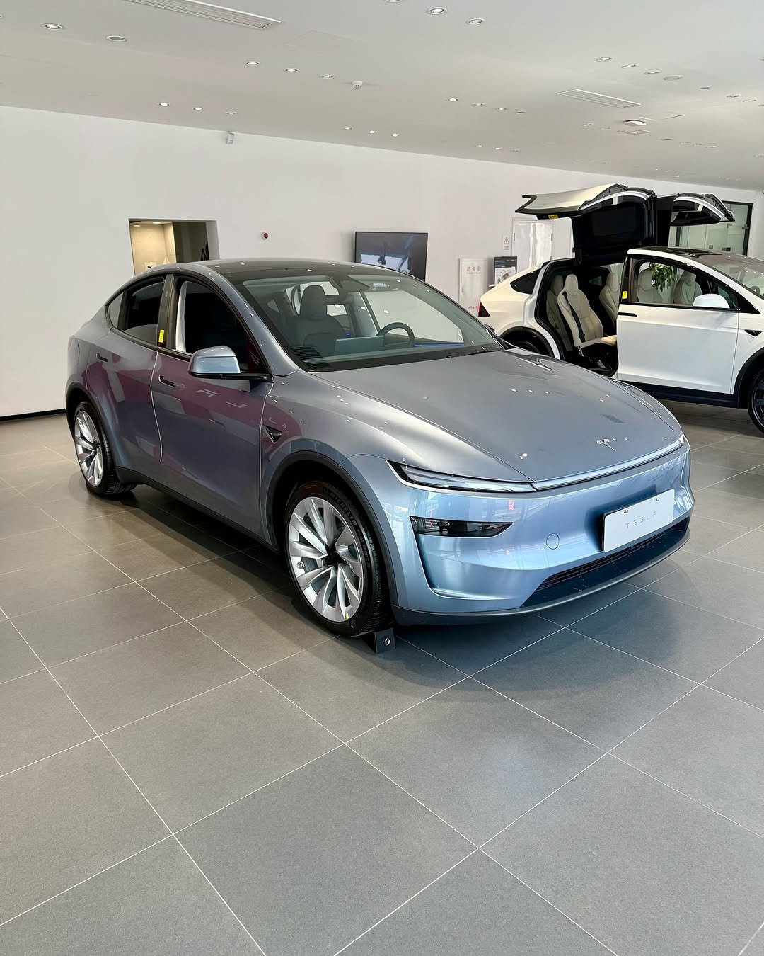 2025 Tesla Model Y for Sale - Image 5