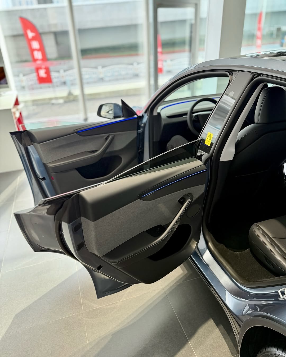2025 Tesla Model Y for Sale - Image 2